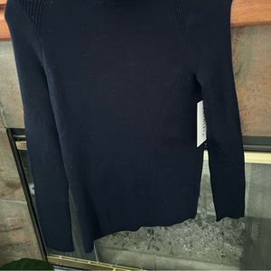 Athleta Futures Turtleneck - NEW